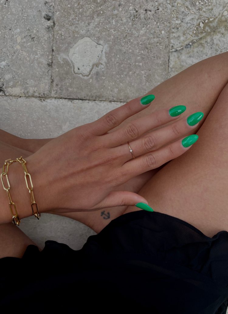 Nail Trend: Green Nails